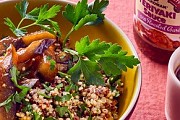 Karamelizēts baklažāns ar kvinoju